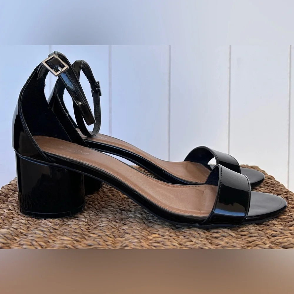 Abound Women’s Faux Patent Block Heel Sandal Ankle Strap Black Size‎ 8.5M